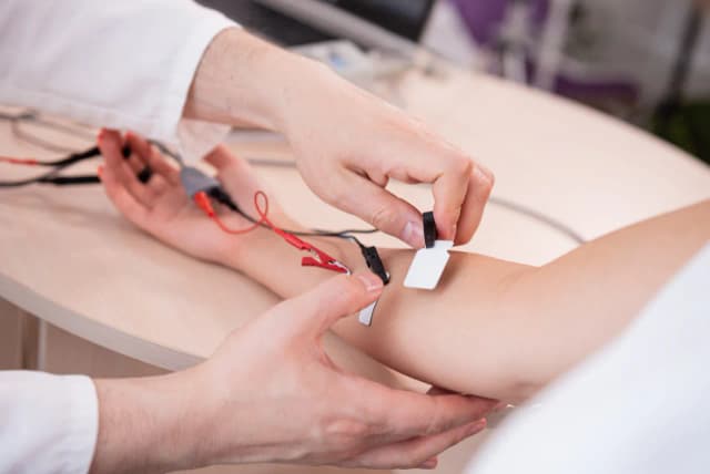 Jak przygotować się do badania EMG, aby uniknąć nieprzyjemności i stresu Jak przygotować się do badania EMG, aby uniknąć nieprzyjemności i stresu